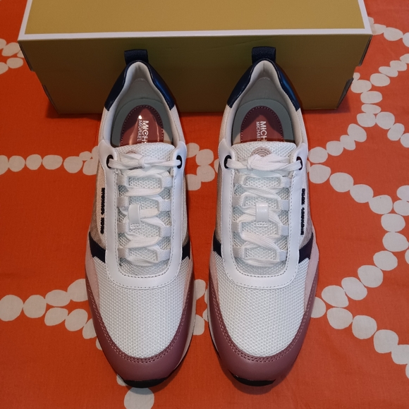 Michael Kors Allie Stride Trainer Lace Up Sneakers - Picture 3 of 14